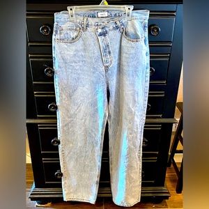 Rue21 Light-Wash Baggy Jeans no rips